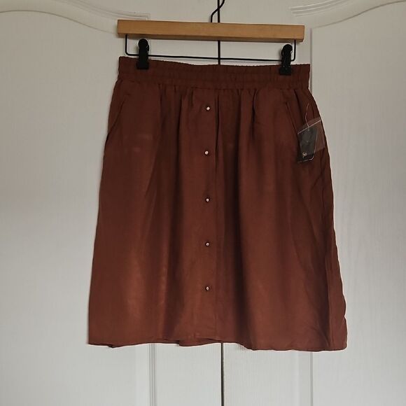 Suzy Shier Brown A-Line Pleated Skirt - Picture 1 of 16